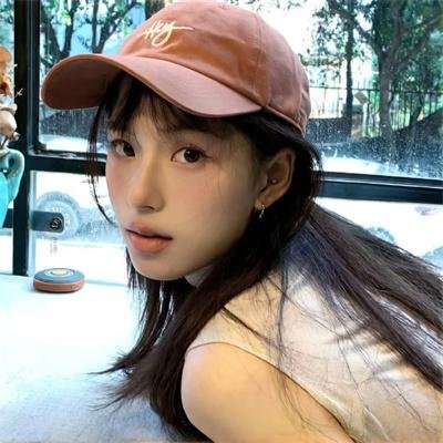 公寓里的两个女人
